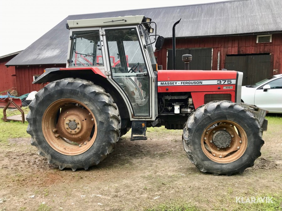 Traktor Massey Ferguson 375