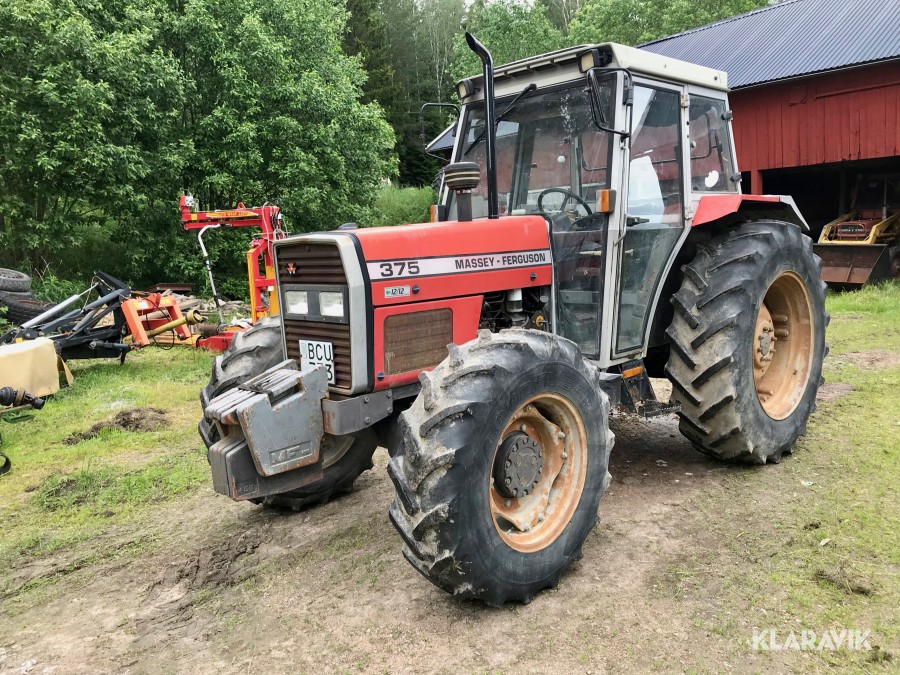 Traktor Massey Ferguson 375