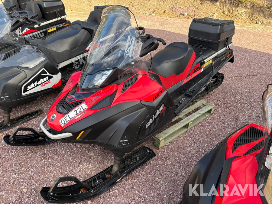 Snöskoter Ski-Doo Skandic WT 900 ACE