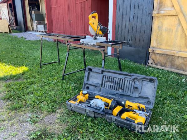 Kap och gersåg Dewalt DW 700 med flera handverktyg