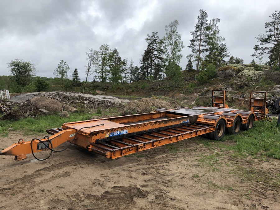 Maskintrailer 27 ton