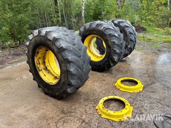 Framhjul till traktor 600/65R28 3 st