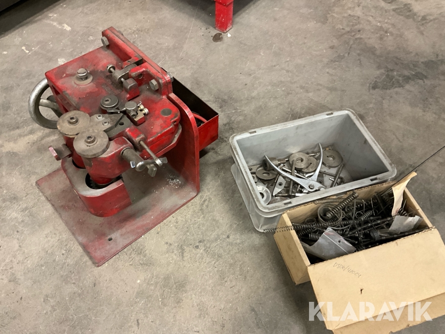 Fjädervinningsmaskin