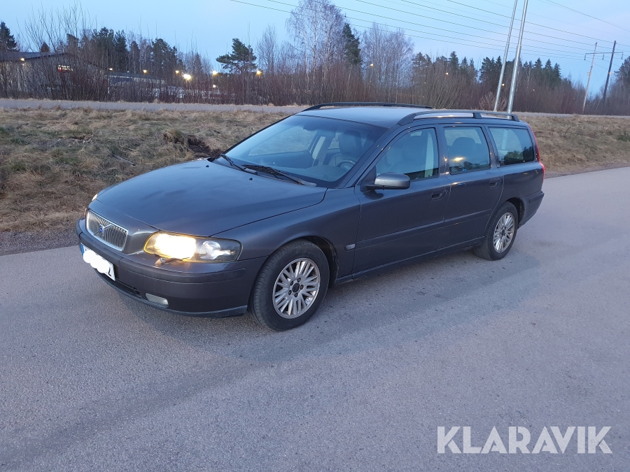 Volvo V70 D5