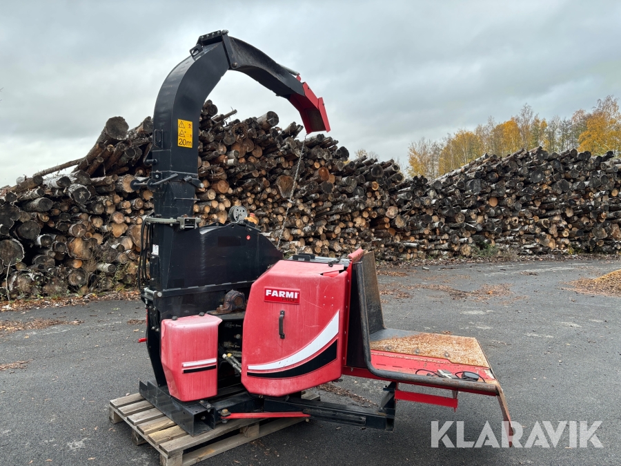 Flishugg Farmi Forest CH 27 med separat hydraulsystem