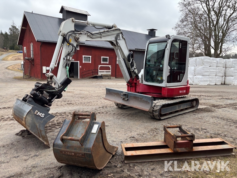 Grävmaskin Takeuchi TB153FR med redskap