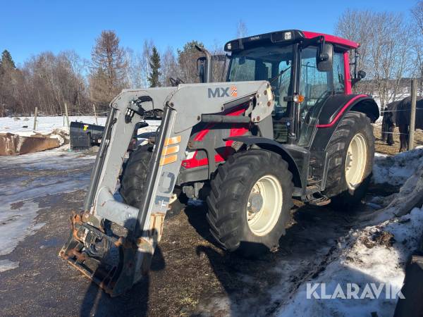 Traktor Valtra N103 HiTech med lastare