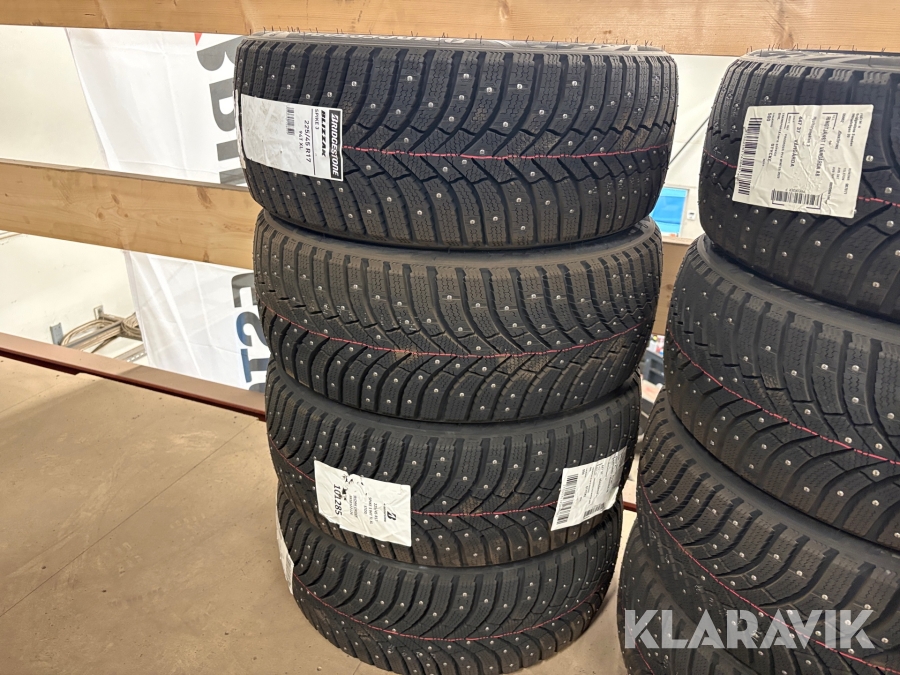 Däck Bridgestone Blizzak Spike 3 225/45R17 4 st