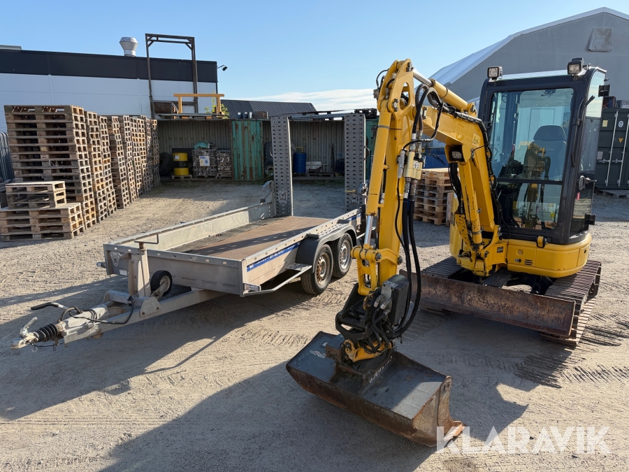 Grävmaskin Komatsu PC26MR-3 med trailer, rotator & redskap S40