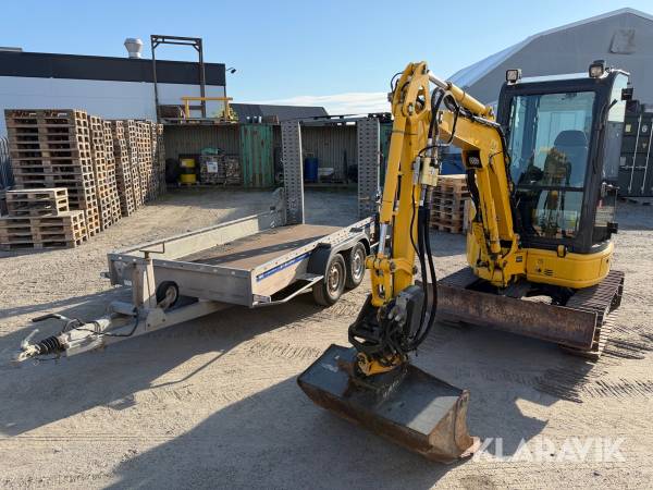 Grävmaskin Komatsu PC26MR-3 med trailer, rotator & redskap S40