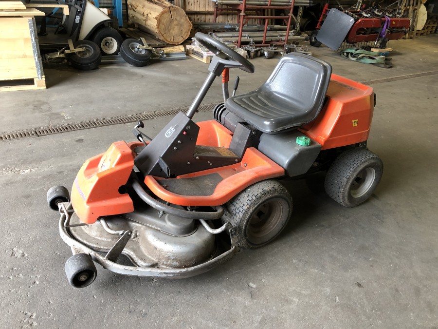 Åkgräsklippare Husqvarna Rider 13 AWD -06