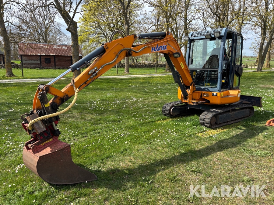 Grävmaskin Hanix H36CR med vagn & redskap