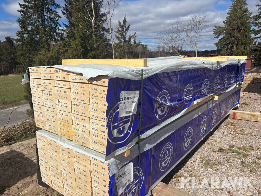 Virkespaket 45x195 4.8 m 288 lmp