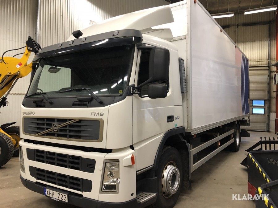 Skåpbil Volvo FM9 4X2