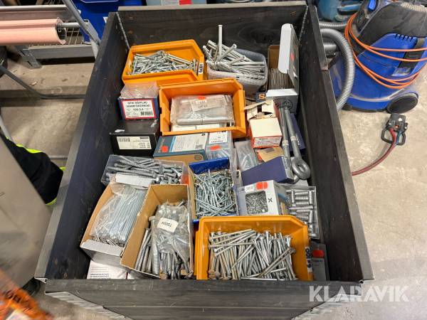 Parti infästningsmaterial