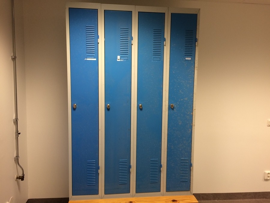 23 st Omklädningsskåp Klädskåp