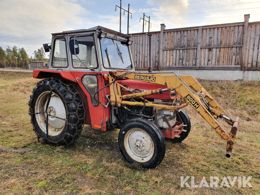 Traktor med frontlastare Massey Ferguson 135 Special 8-VX