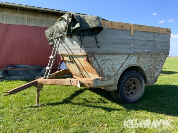 Självtömmande spannmålskärra 5ton