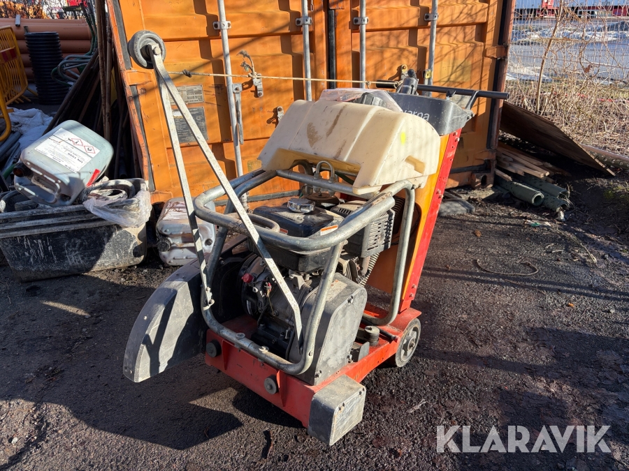 Asfaltskap Husqvarna FS413