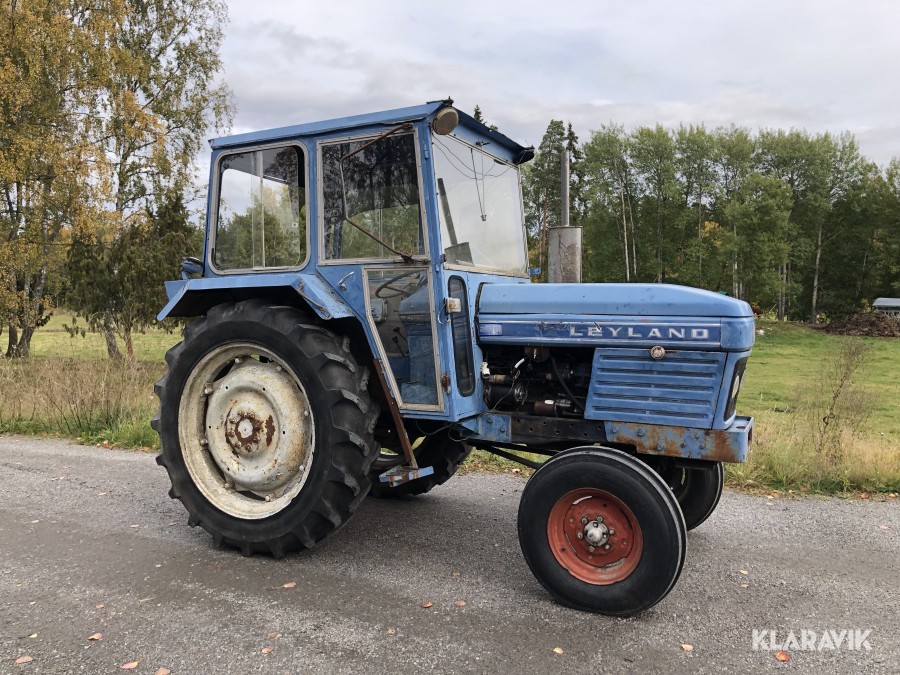 Traktor Leyland 255