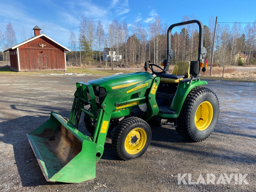 Kompakttraktor John Deere 3036E