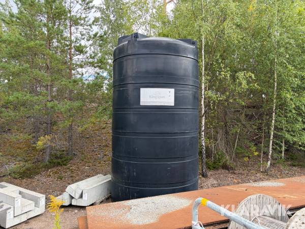 Bufferttank med tryckstegringspump Kingspan Aquabank