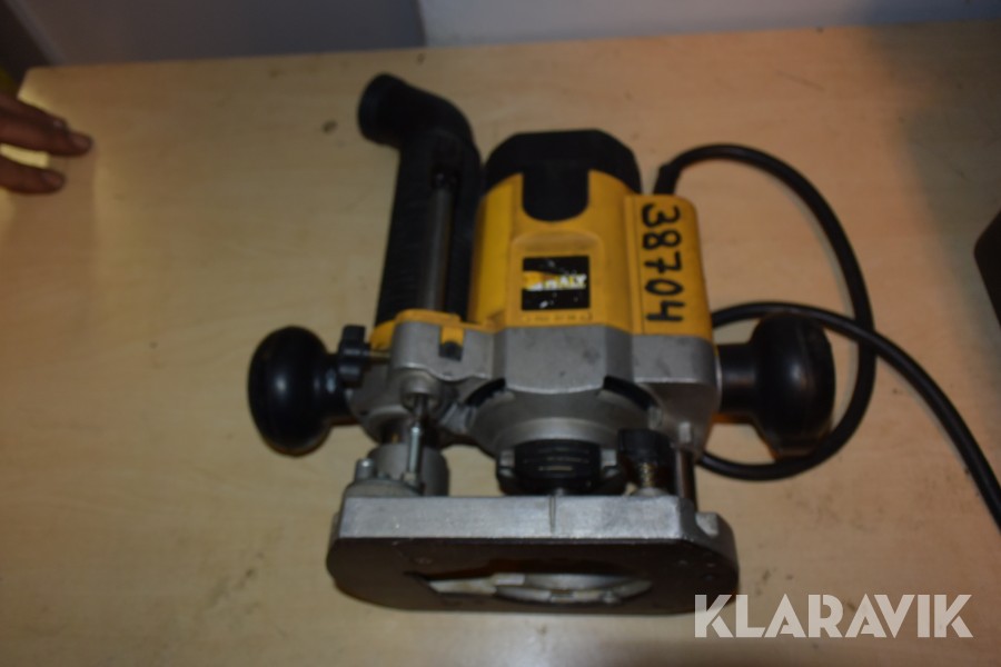 Handöverfräs DeWalt DW621