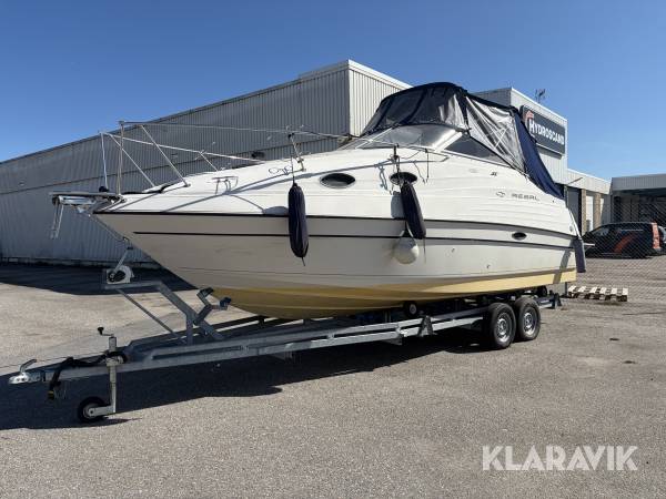 Båt Regal 242 Commodore