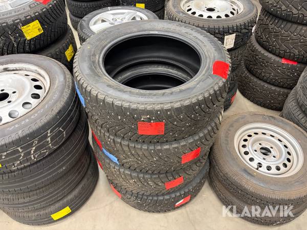 Däck Pirelli Scorpion 235/60R18 4st