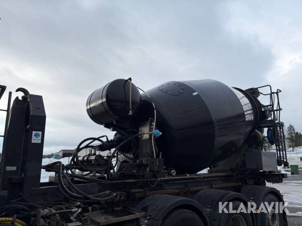 Betongroterare MSM 9M på lastväxlarram