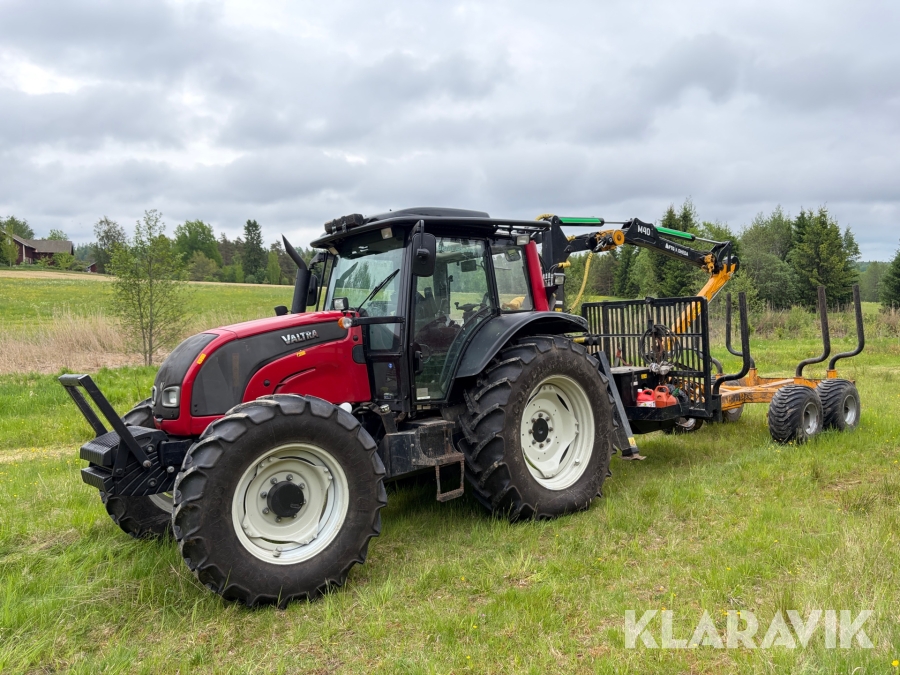 Skogsekipage Valtra N101 Hitech Twintrac med Moheda M101/M40 samt stegmatare
