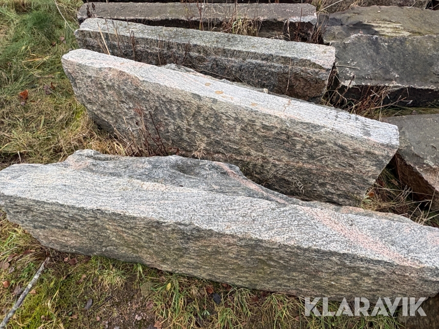 Stenmur blästrade ca 5m