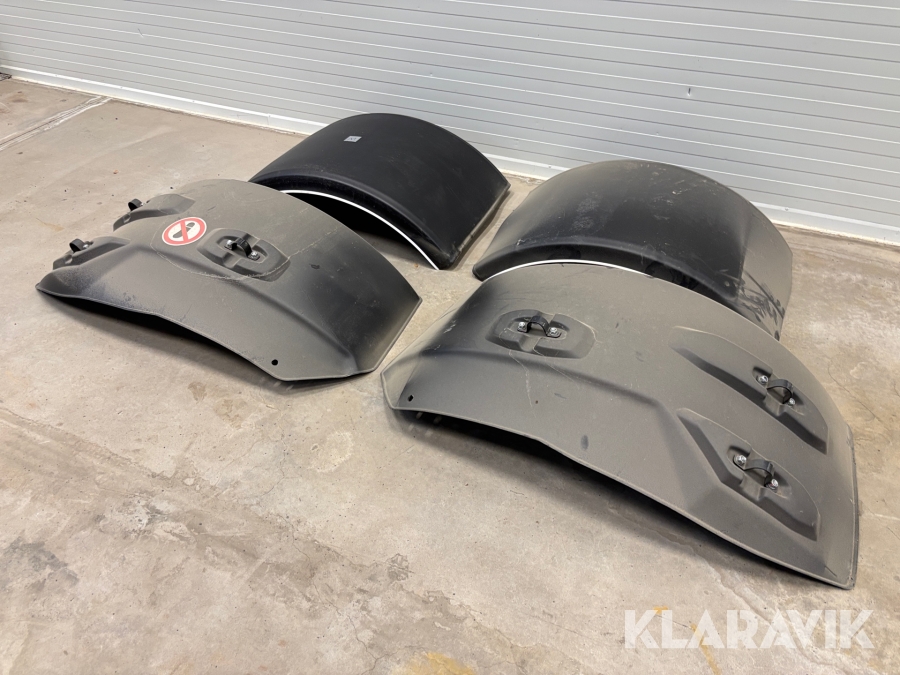 Skärmar till Volvo 160E 4st