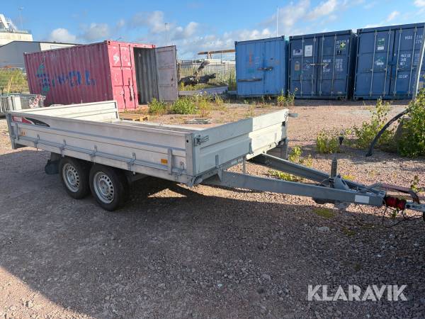 Personbilssläp Tysse KF20 med lämmar