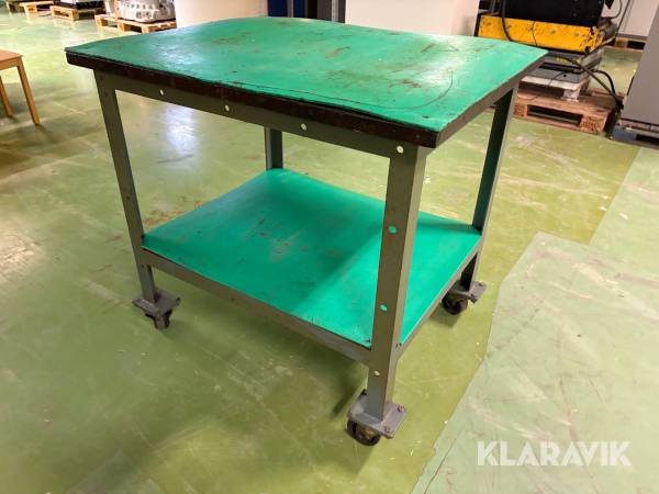 Arbetsbänk på hjul