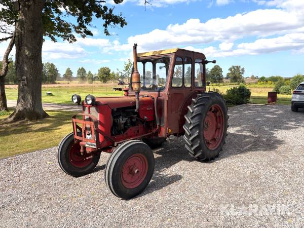 Traktor Volvo BM Buster 400