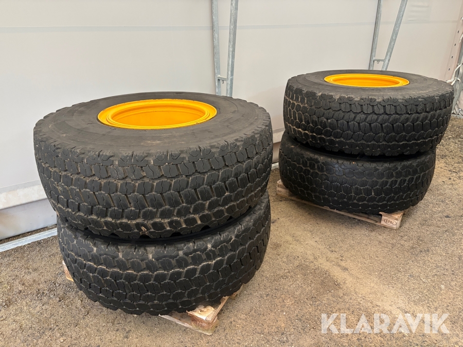 Entreprenaddäck Bridgestone V-Steel Snow Wedge 4 st