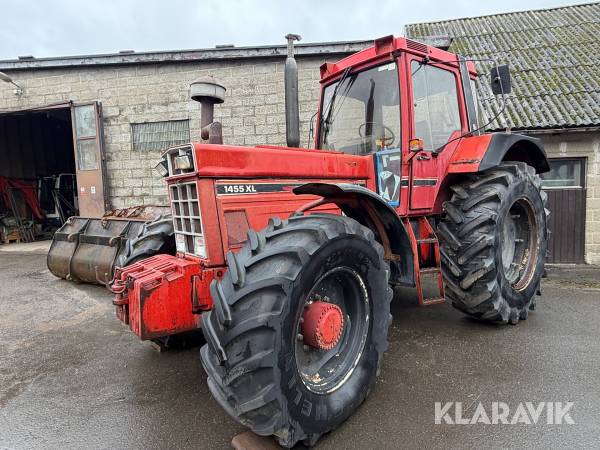 Traktor International 1455 XL