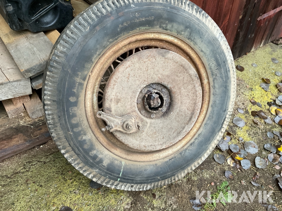 Veterandäck på fälg Firestone, Vansbro, Klaravik auktioner