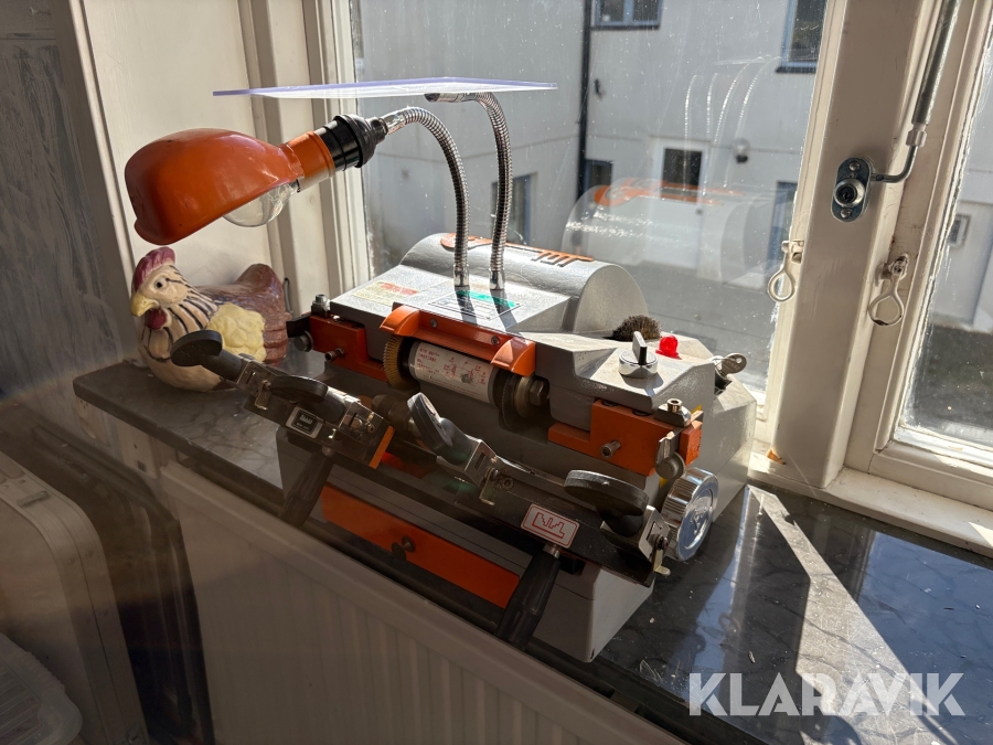 Nyckelkopieringsmaskin Wenxing 100-E