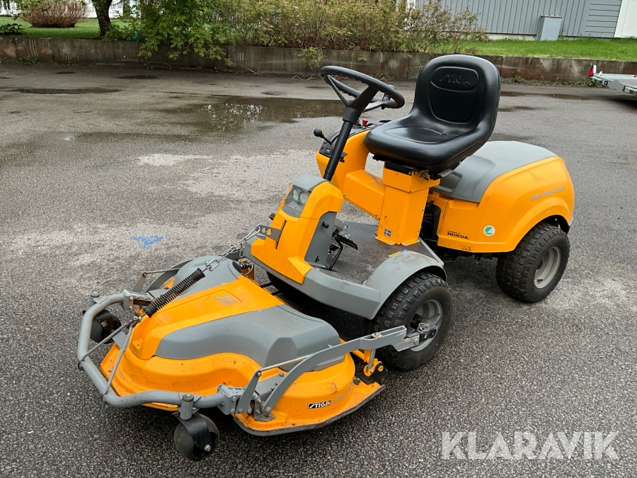 Åkgräsklippare Stiga Park Royal 4WD