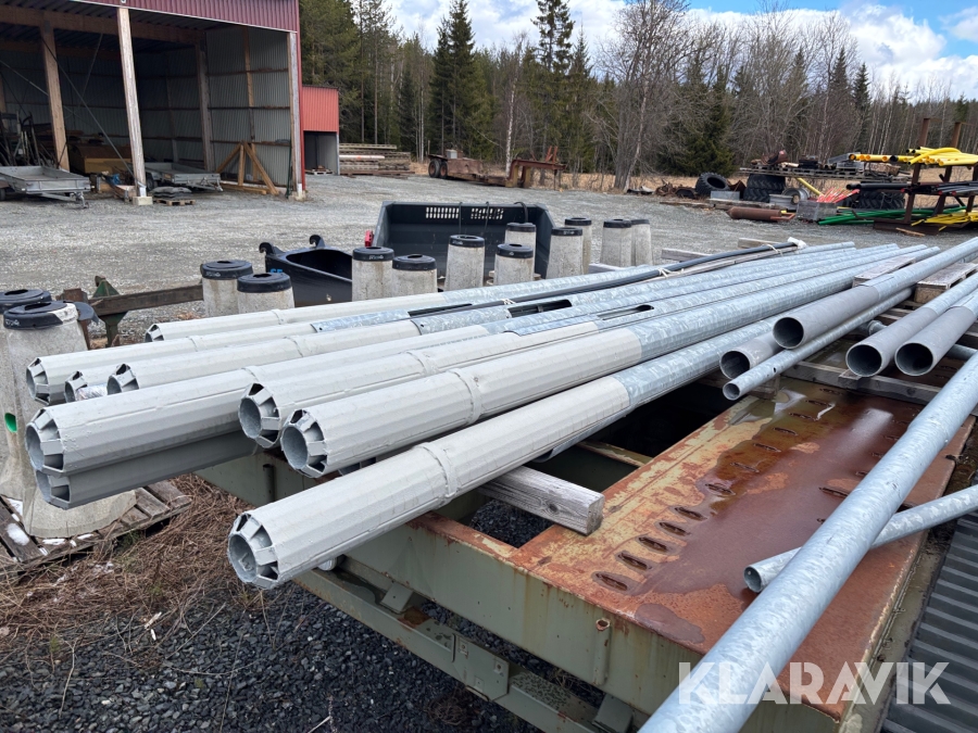 Gatubelysningsstolpar Kapu-He 8m 13st med fundament