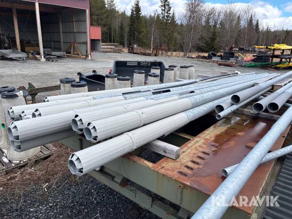 Gatubelysningsstolpar Kapu-He 8m 13st med fundament