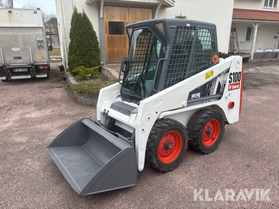 Kompaktlastare Bobcat S100 med redskap