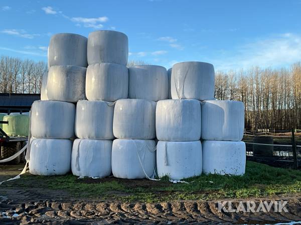 Hösilage 48 st balar