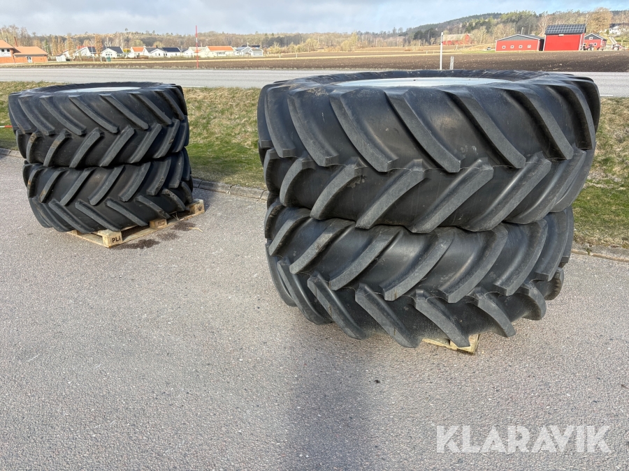 Traktordäck på fälg 4 st Case Michelin