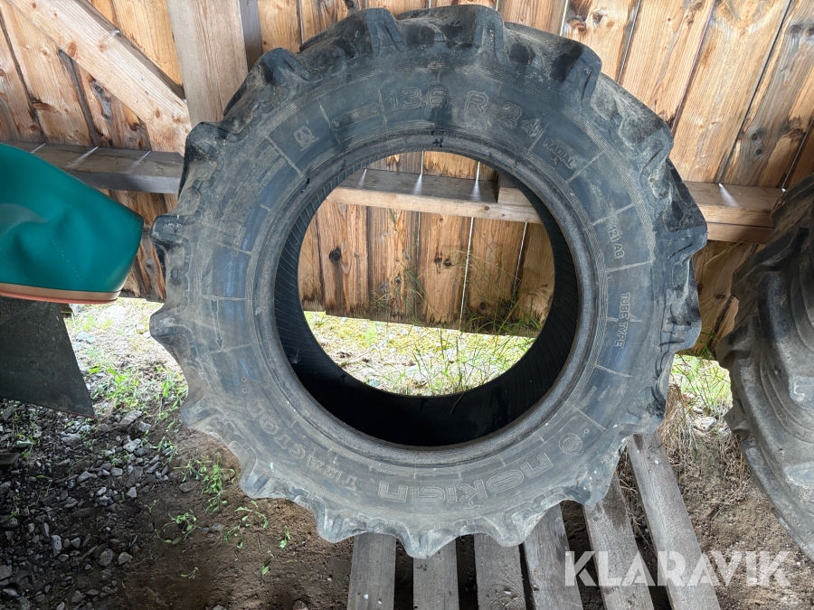 Däck Nokian 13.6 R24 1st