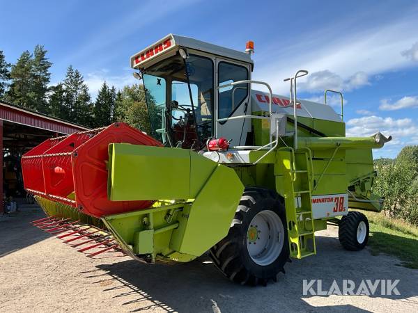 Skördetröska Claas Dominator 38s 19fot