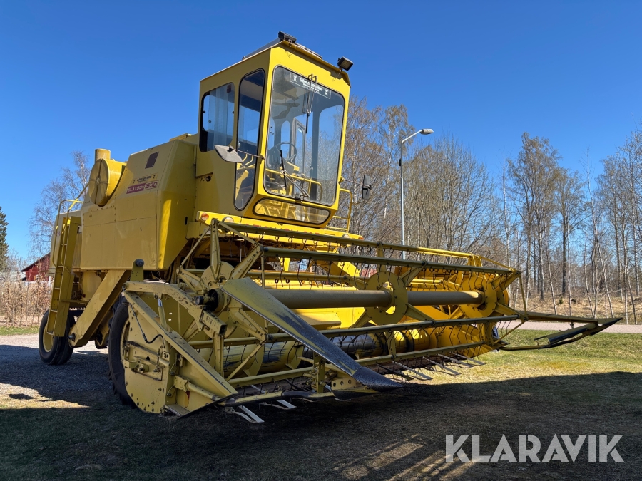 Skördetröska New Holland Clayson 1530 med Dubbelmontage