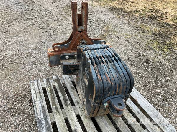 Frontvikter New Holland 45kg 10st med frontviktsbrygga